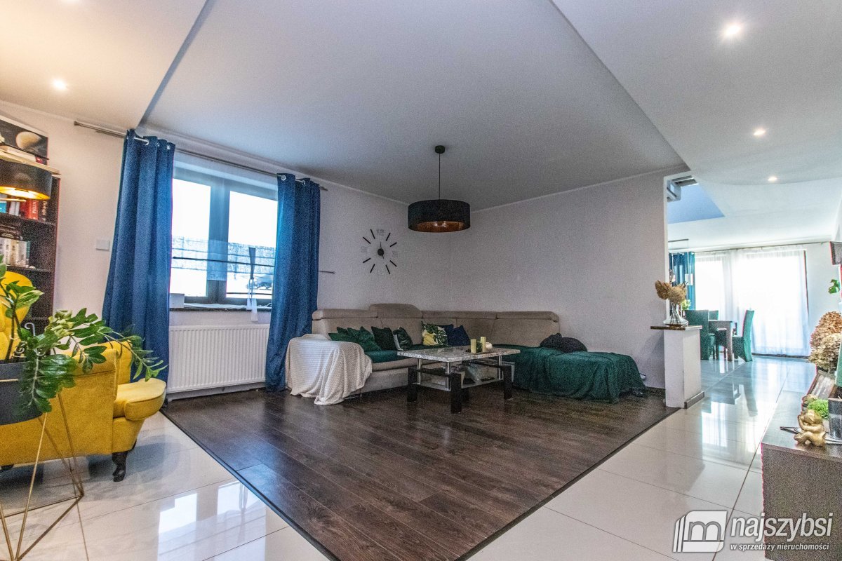 Żółwia Błoć - fotowoltaika, budynek gospodarczy (3)