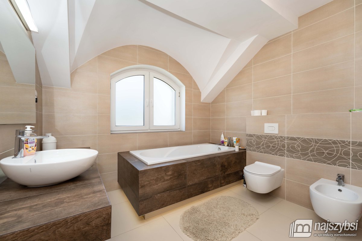 Kołobrzeg- przestronny dom 12km od Kołobrzegu  (23)