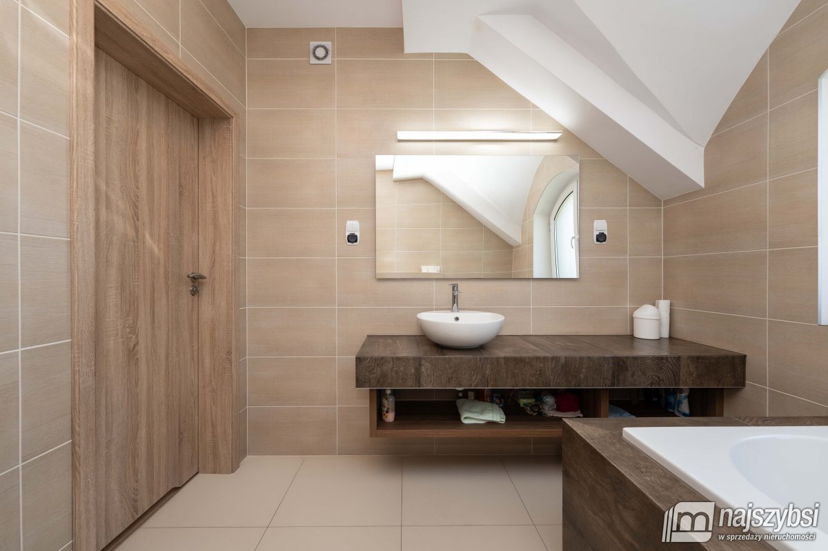 Kołobrzeg- przestronny dom 12km od Kołobrzegu  (24)