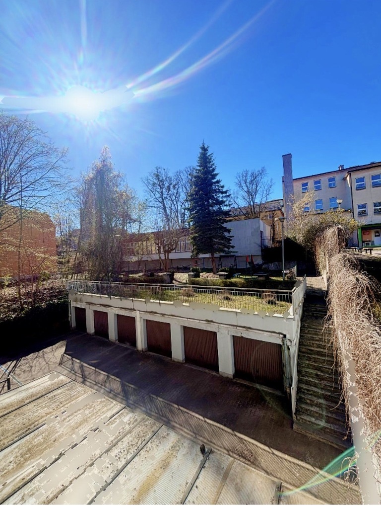 2 pokoje pod działalność lub do mieszkania (15)