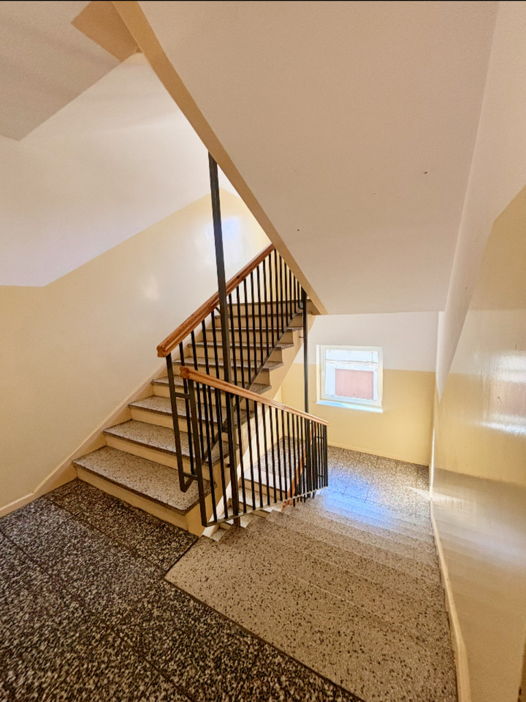 2 pokoje pod działalność lub do mieszkania (14)