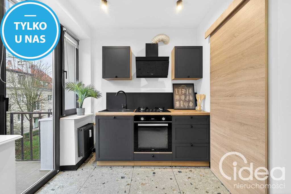 Idealne 1 piętro, 2 pokoje, balkon, piwnica (1)