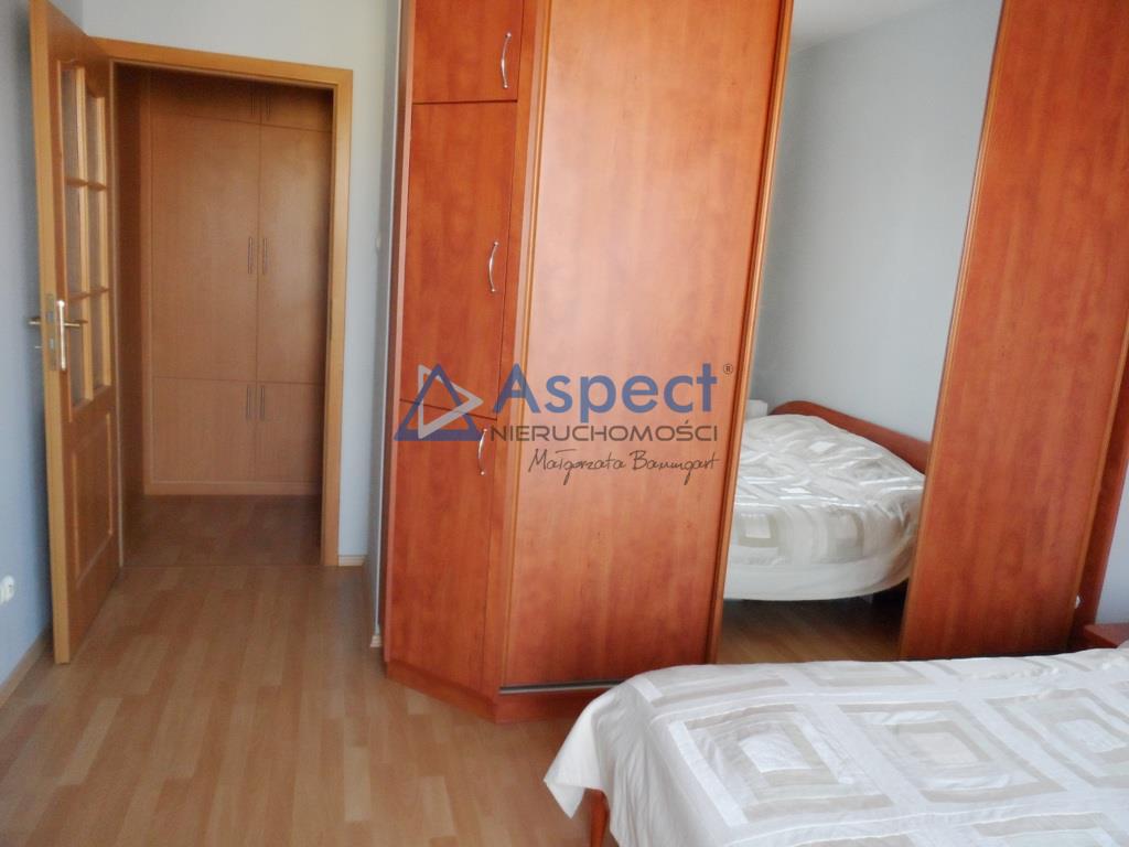 Komfortowy apartament 3 pokoje Centrum (5)