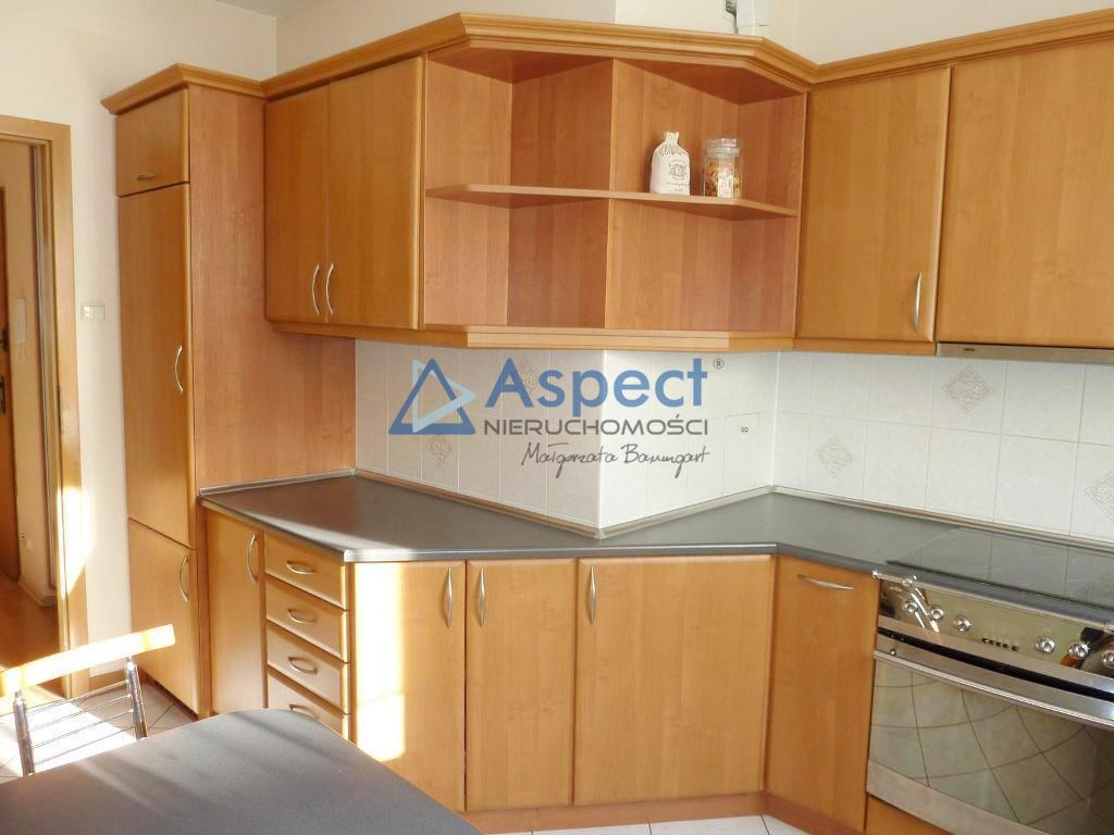 Komfortowy apartament 3 pokoje Centrum (12)