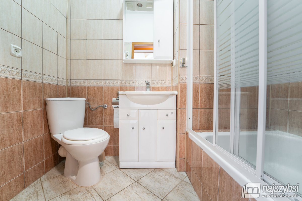 Kołobrzeg-przestronne2pok. mieszkanie 1km do morza (10)