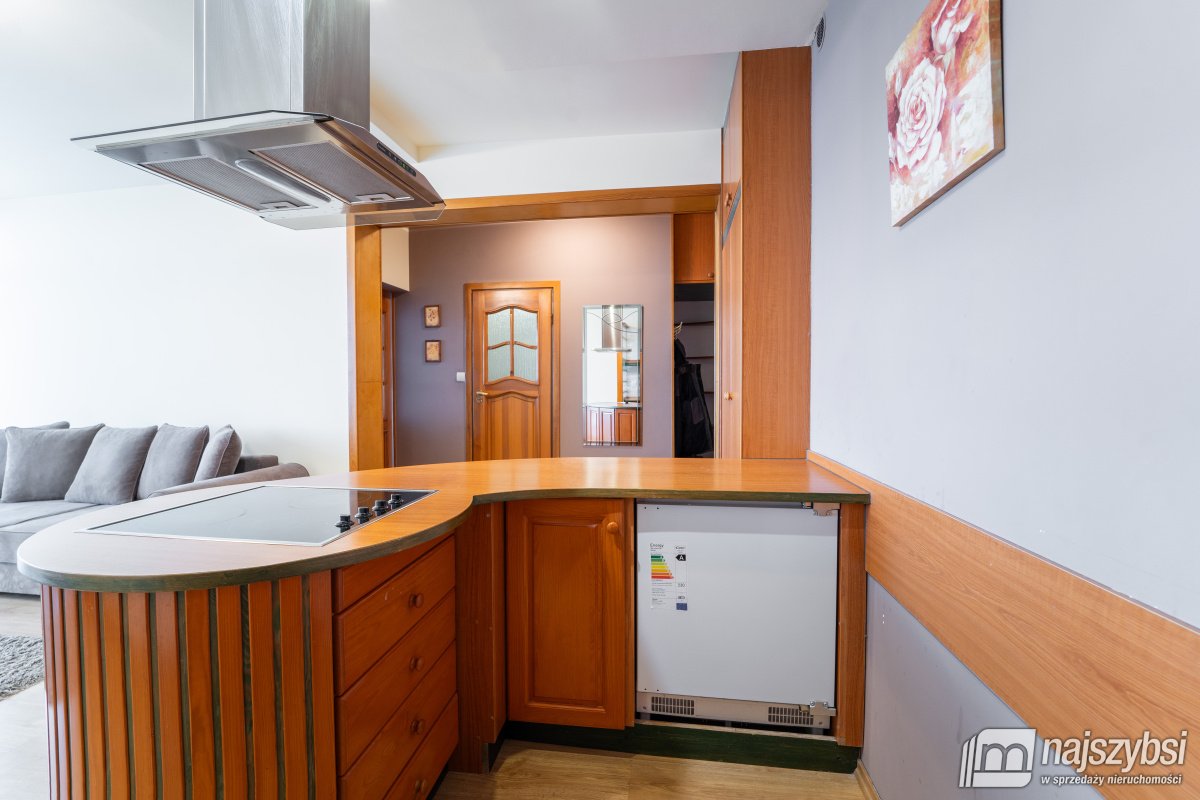 Kołobrzeg-przestronne2pok. mieszkanie 1km do morza (4)