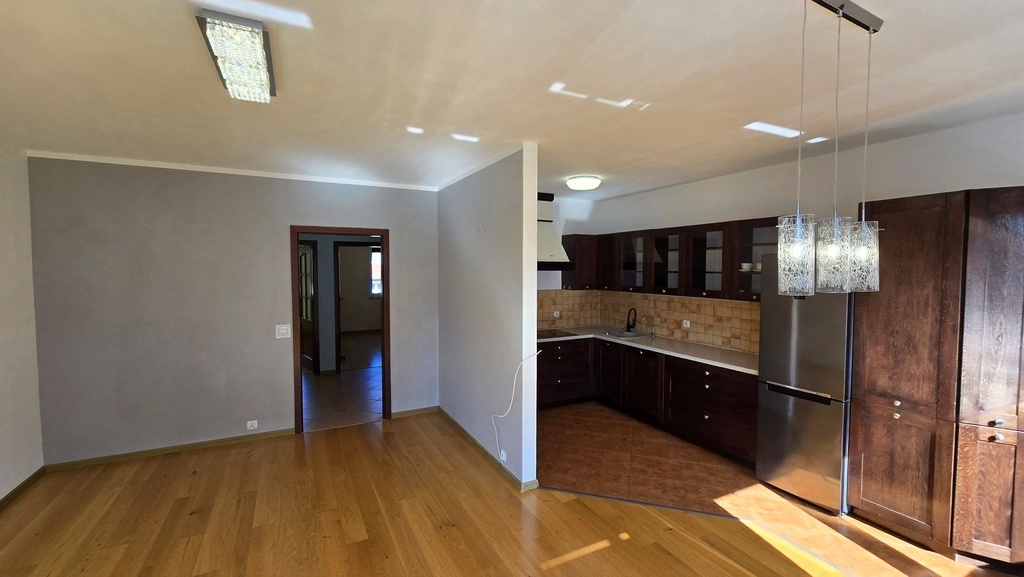 3 pok. mieszkanie z garażem (4)