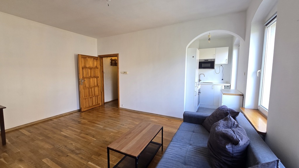 Przestronne 2 pokoje w centrum! (6)