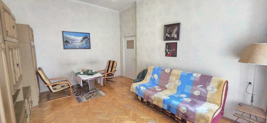 Dwa pokoje w centrum z dużym balkonem (2)