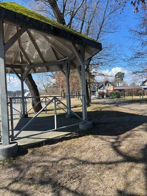 dokonała lokalizacja w pierwszej linii od jeziora (4)