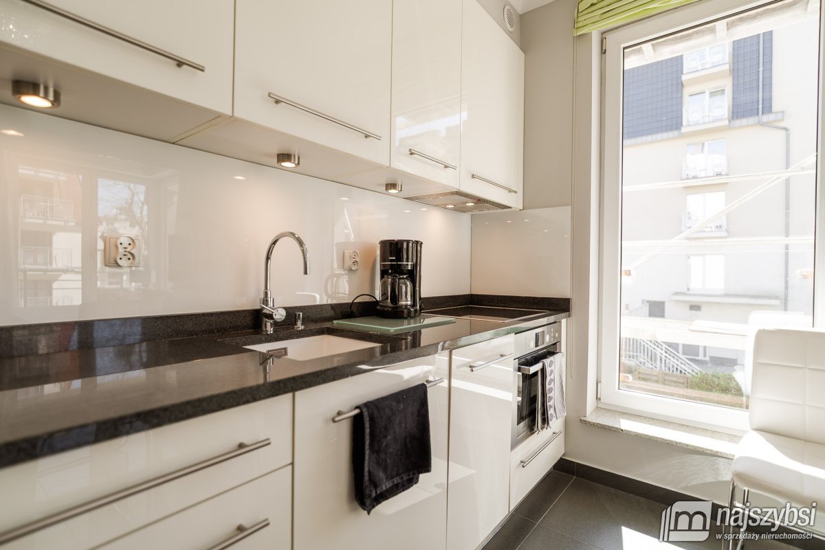 Elegancki apartament w nowoczesnym apartamentowcu  (12)