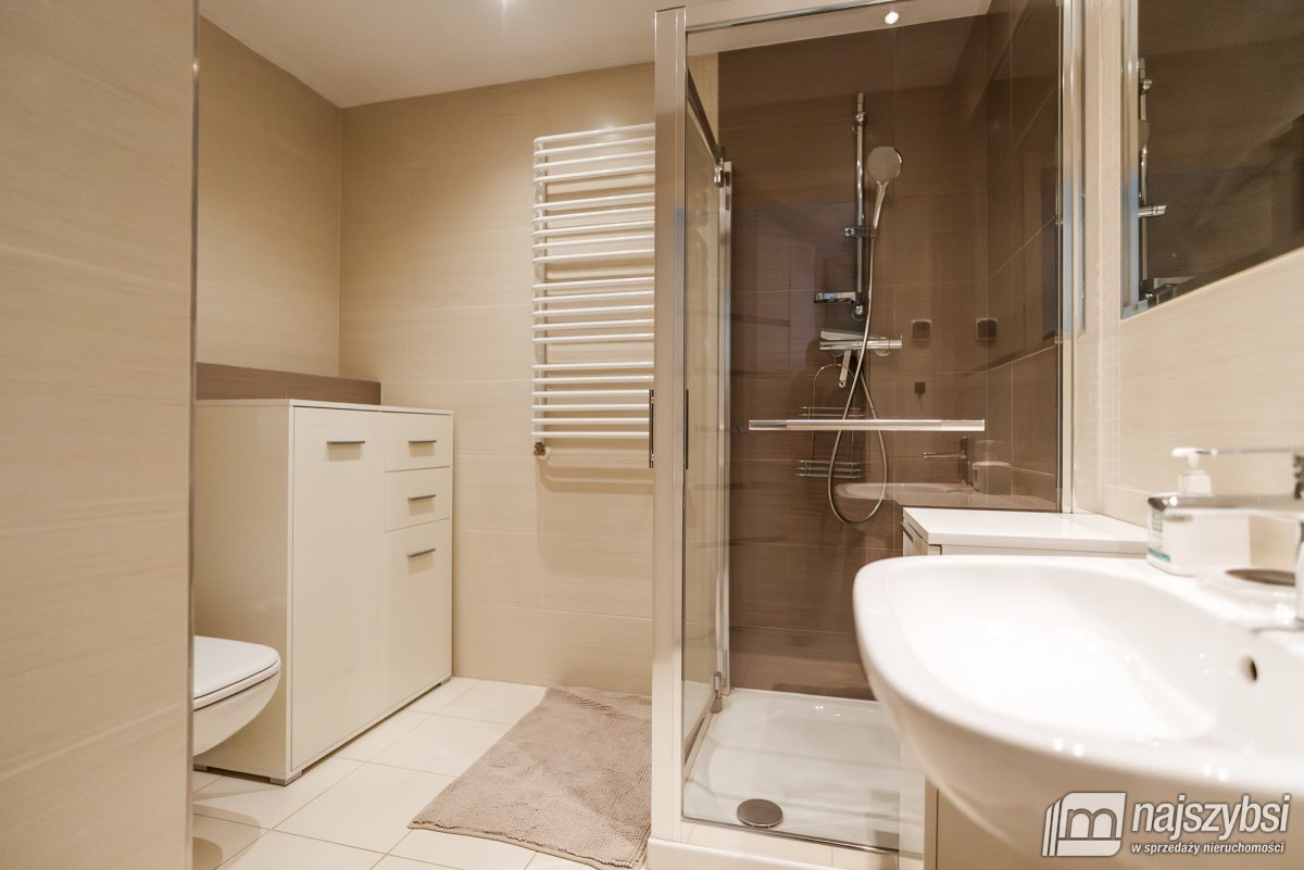Elegancki apartament w nowoczesnym apartamentowcu  (13)
