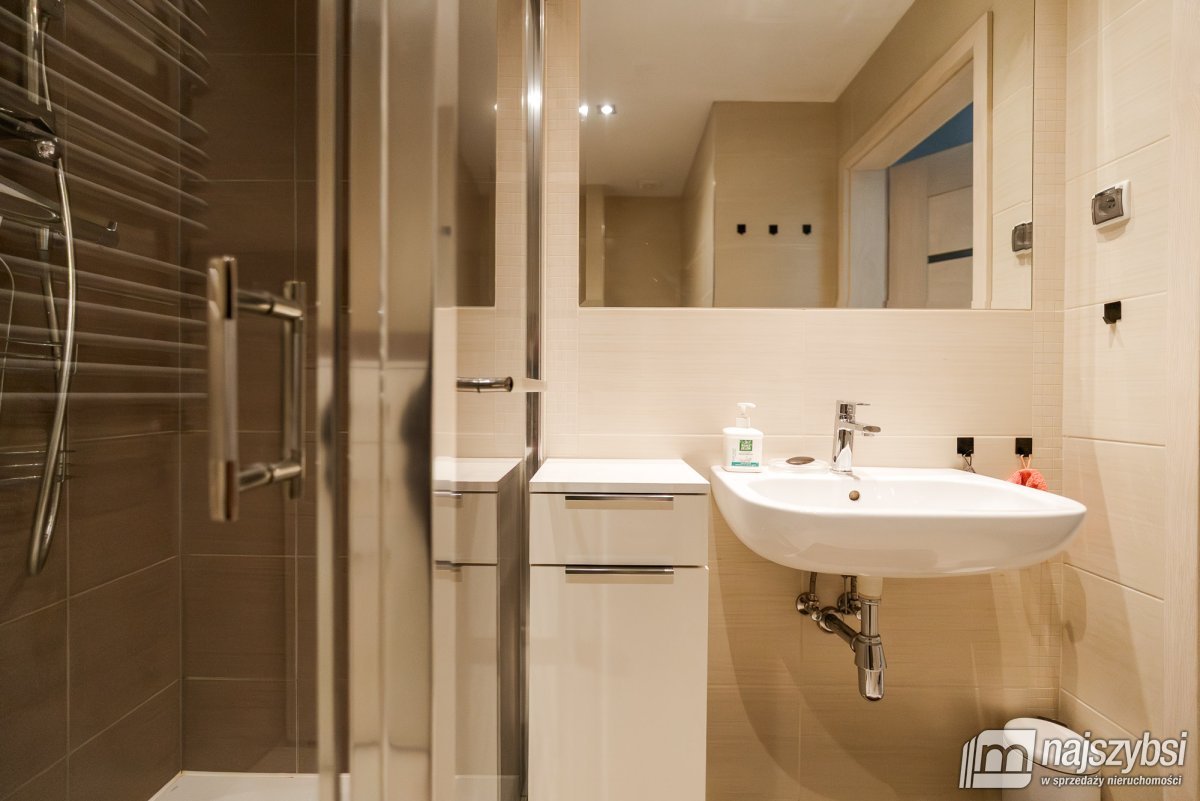 Elegancki apartament w nowoczesnym apartamentowcu  (14)