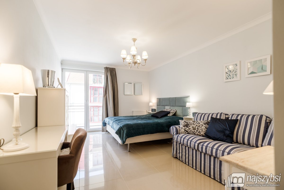 Elegancki apartament w nowoczesnym apartamentowcu  (18)