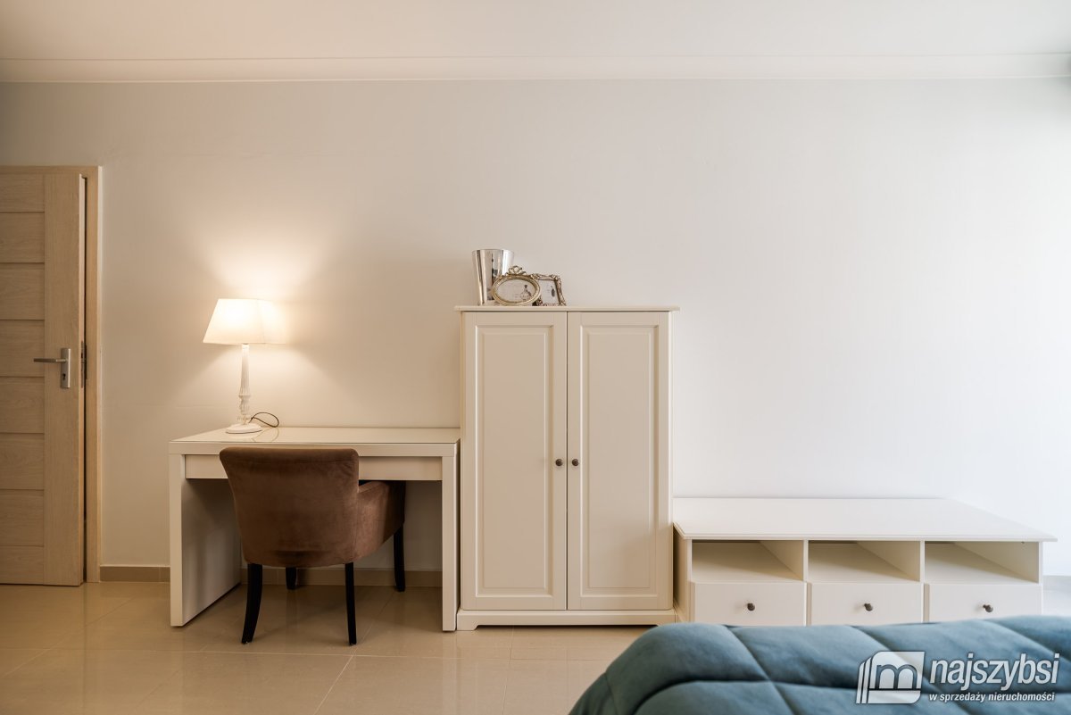 Elegancki apartament w nowoczesnym apartamentowcu  (21)