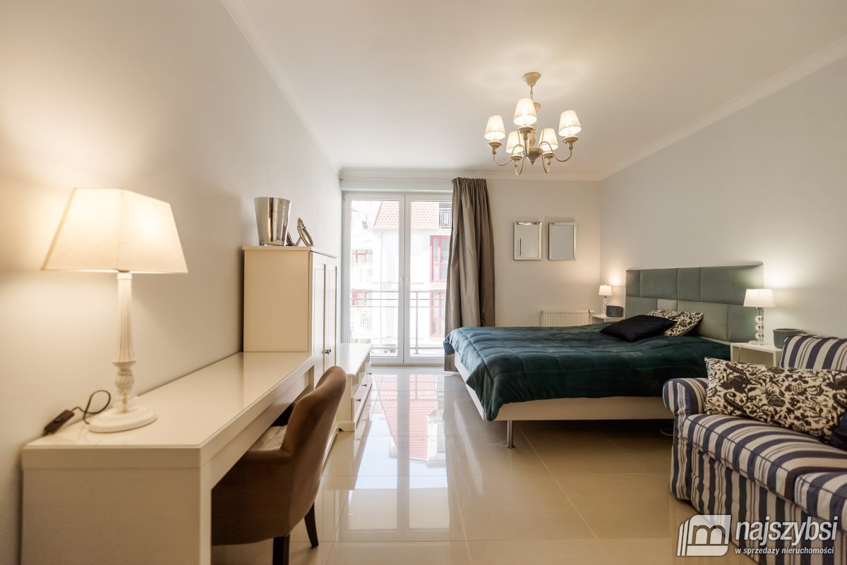 Elegancki apartament w nowoczesnym apartamentowcu  (22)