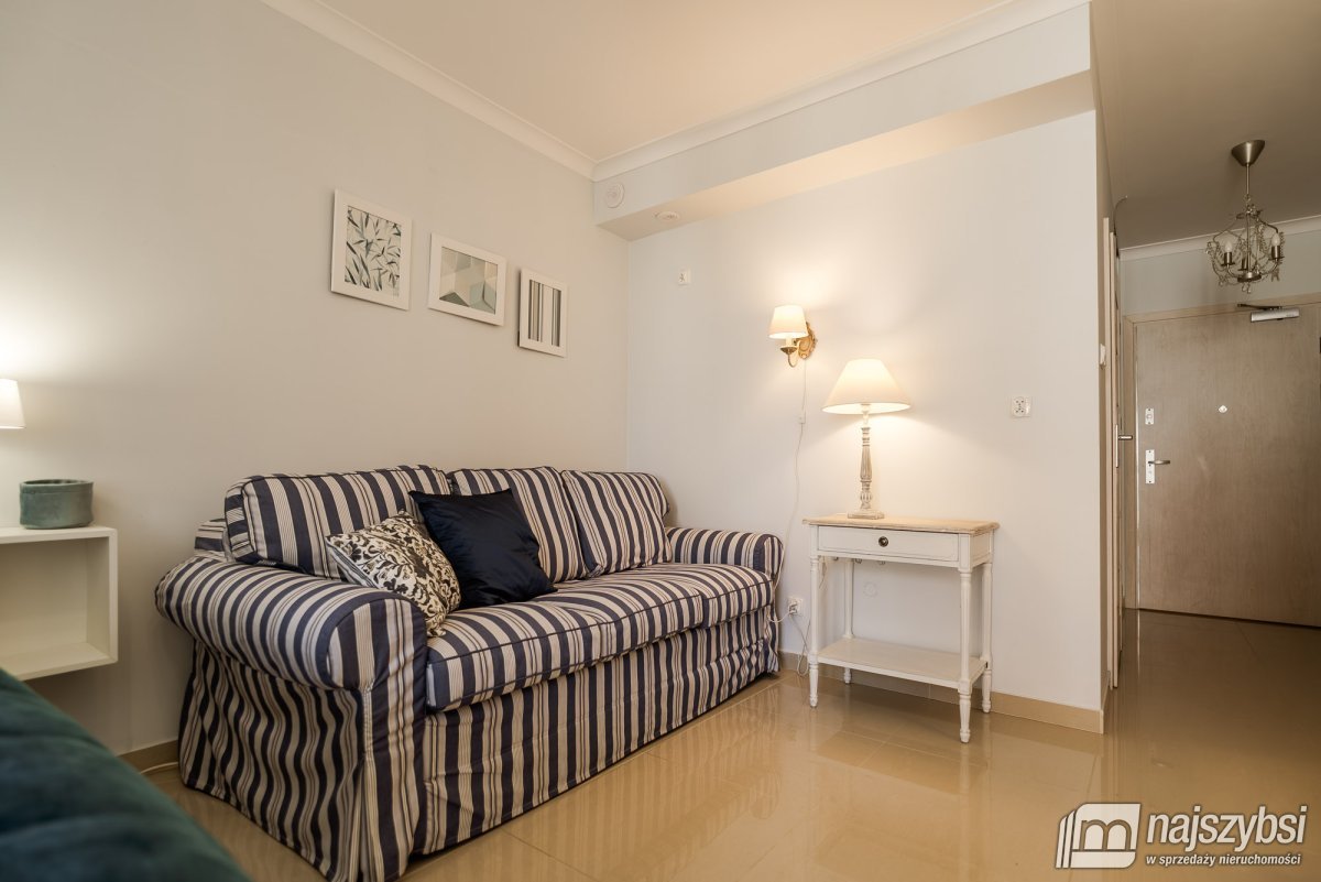 Elegancki apartament w nowoczesnym apartamentowcu  (23)