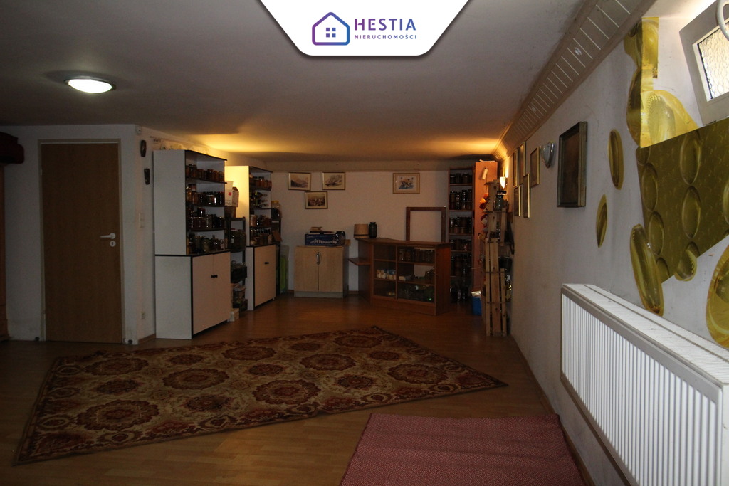 Przestronny dom z ogromnym potencjałem (16)