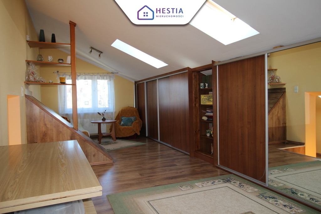 Przestronny dom z ogromnym potencjałem (13)