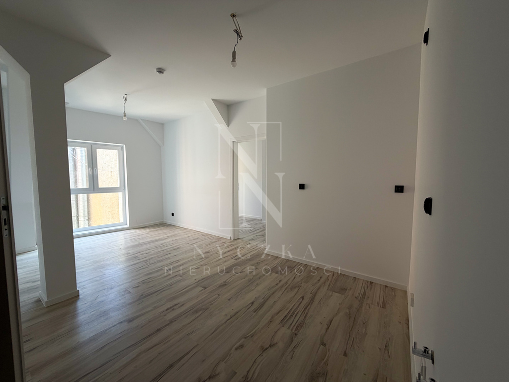 Mieszkanie na poddaszu w samym sercu miasta (1)