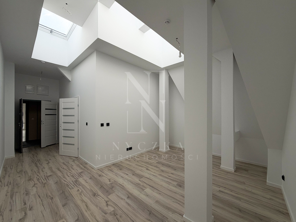 Mieszkanie na poddaszu w samym sercu miasta (5)