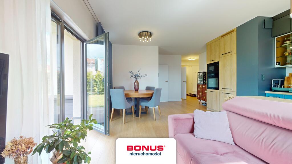 Luksusowy apartament z ogródkiem na Warszewie (7)