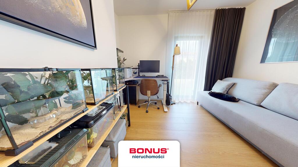 Luksusowy apartament z ogródkiem na Warszewie (16)