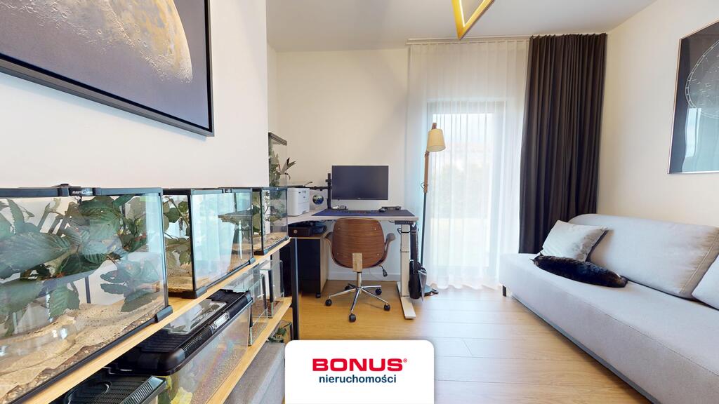 Luksusowy apartament z ogródkiem na Warszewie (19)