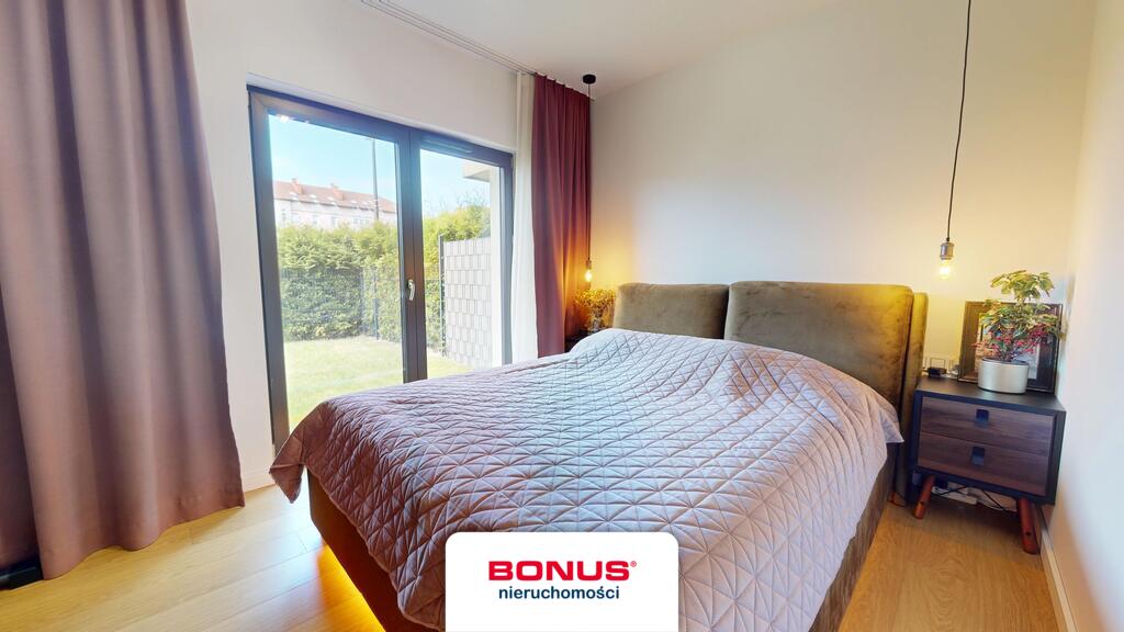 Luksusowy apartament z ogródkiem na Warszewie (9)