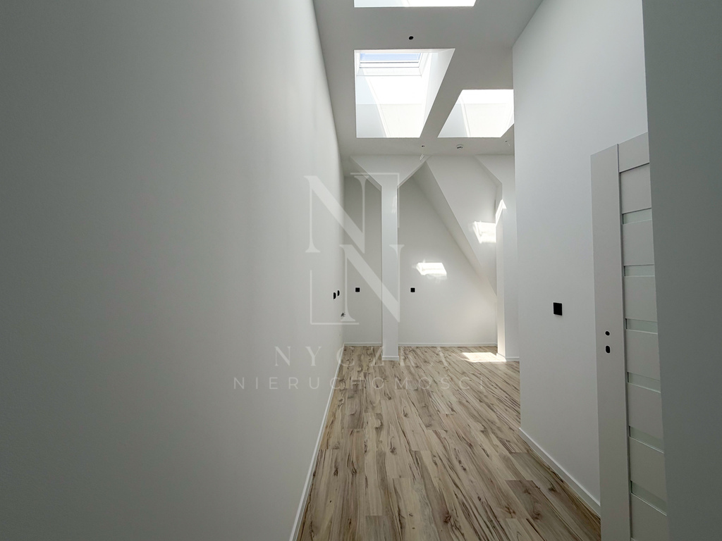 Mieszkanie na poddaszu w samym sercu miasta (4)