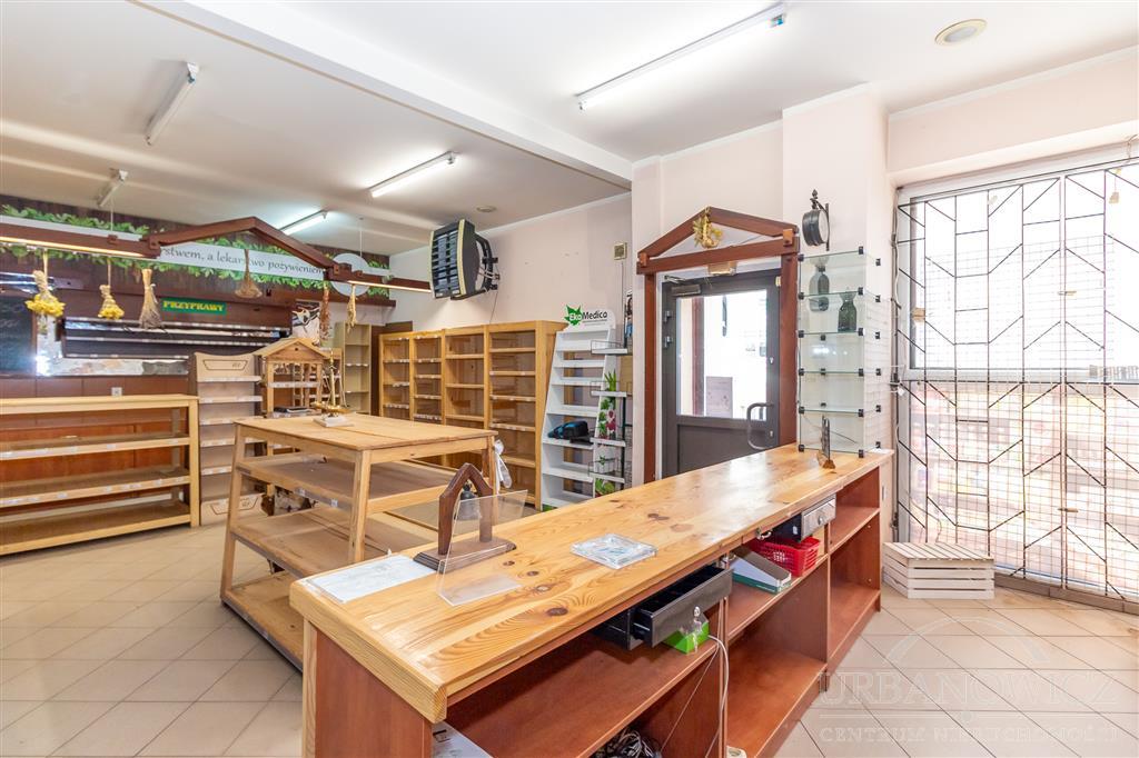 Lokal użytkowy, parter przy ul. Modrzejewskiej. (3)