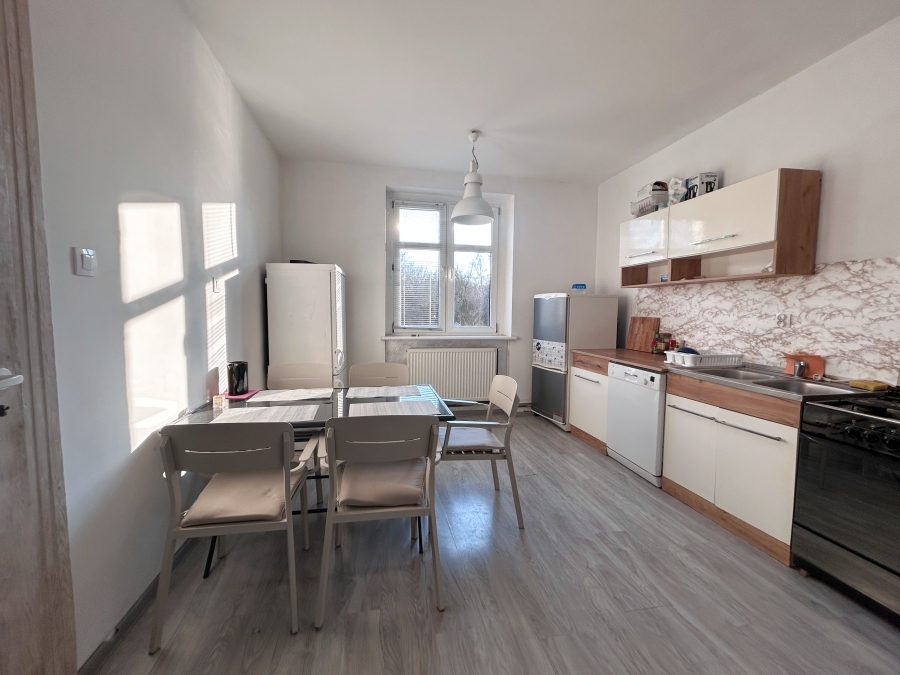 Police, mieszkanie dla pracowników (5)