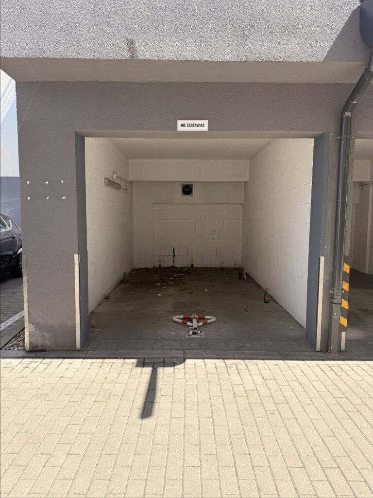 Przestronny lokal przy McDonalds - Szczecińska (5)
