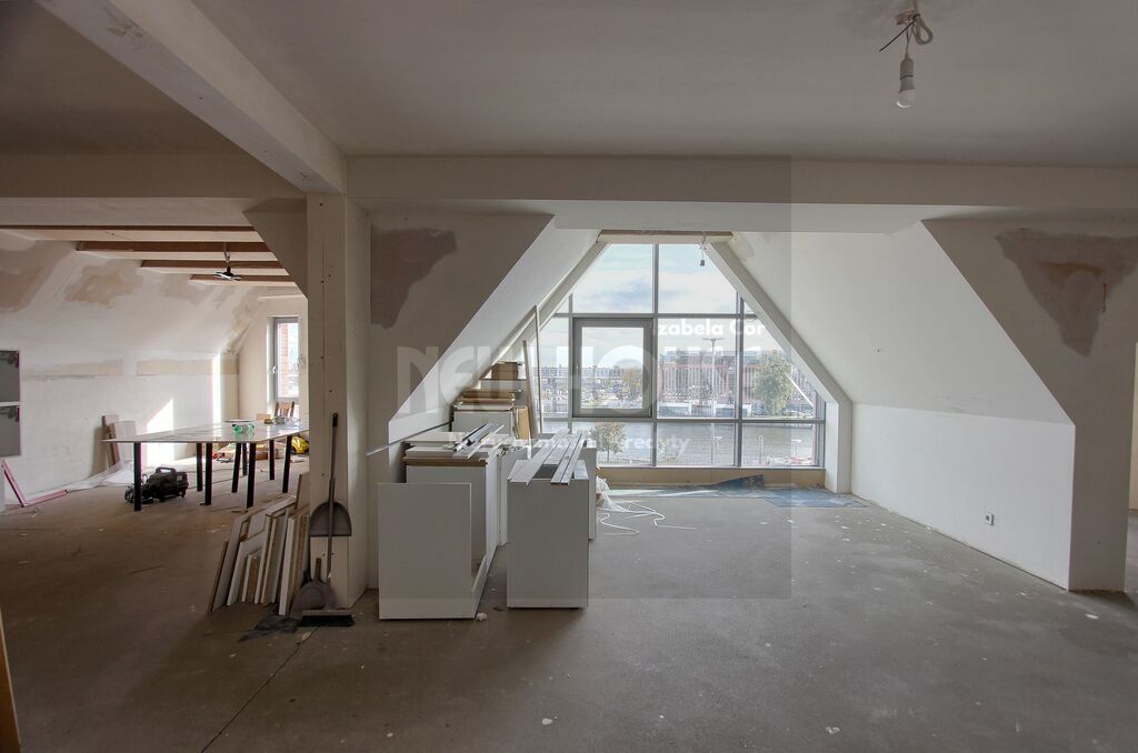 Lokal gastronomiczny z widokiem (3)