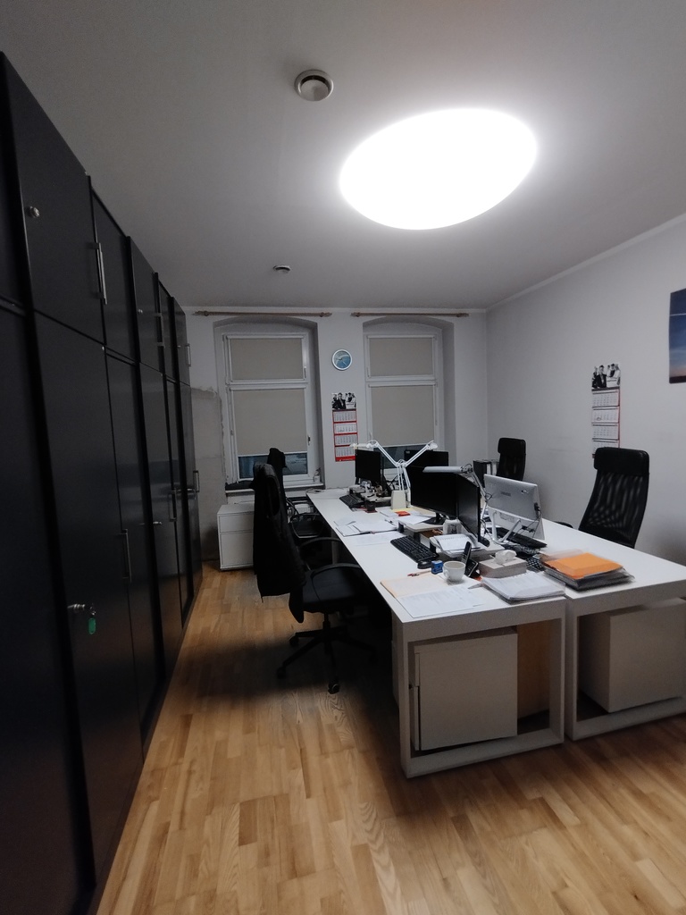 Lokal biurowy parter (1)