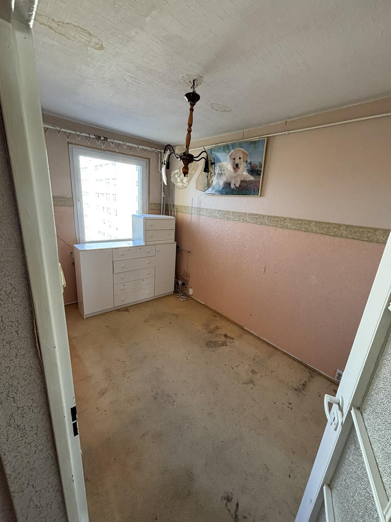 Trzypokojowe mieszkanie w Policach (5)