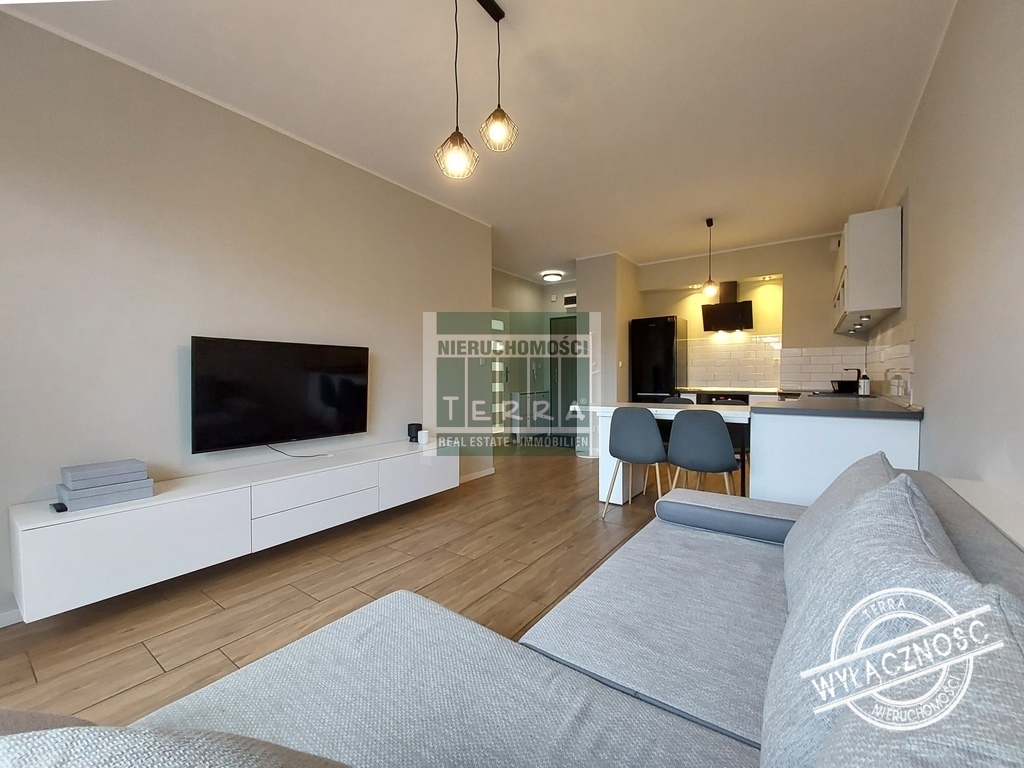 Dwa pokoje z ogródkiem i komórką lok. (1)