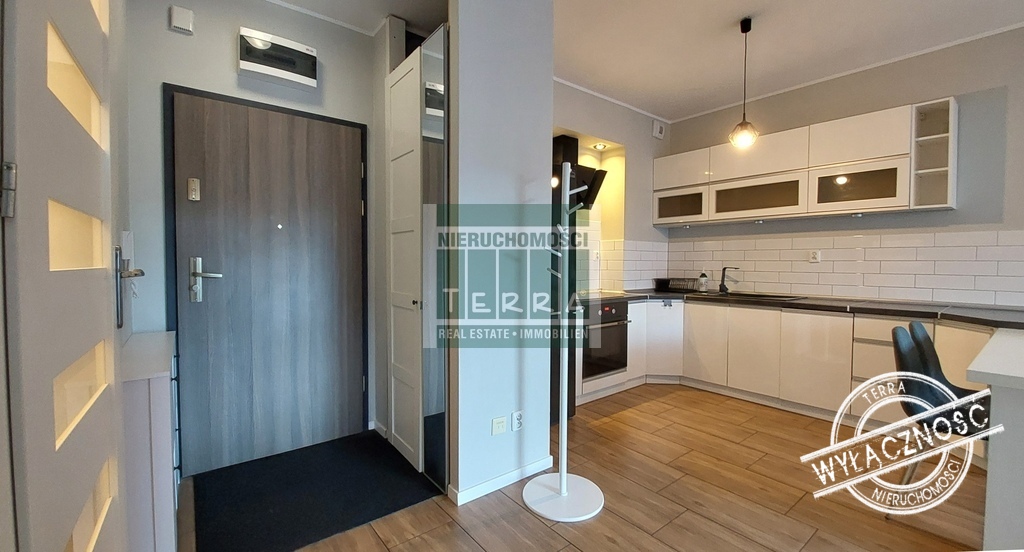 Dwa pokoje z ogródkiem i komórką lok. (4)