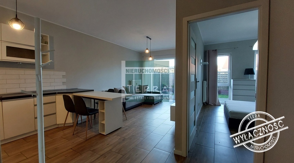 Dwa pokoje z ogródkiem i komórką lok. (13)