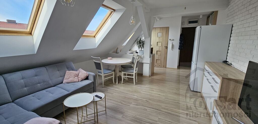 2 pokoje w odnowionej kamienicy na Niebuszewie (2)