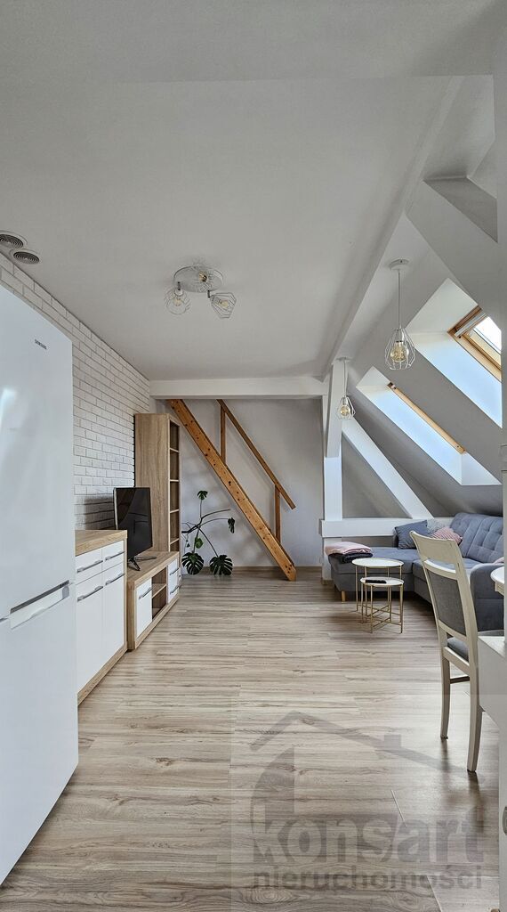 2 pokoje w odnowionej kamienicy na Niebuszewie (3)