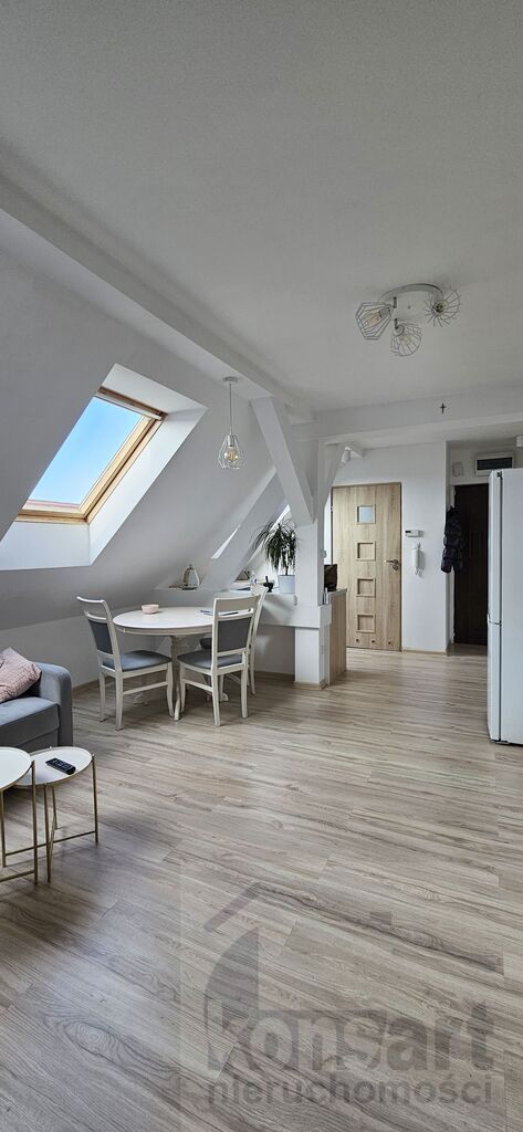 2 pokoje w odnowionej kamienicy na Niebuszewie (6)