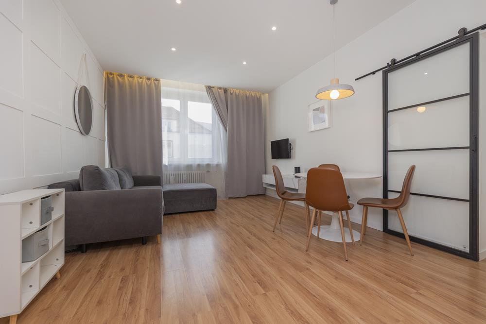 Duże 2 pokoje gotowe do zamieszkania. (1)