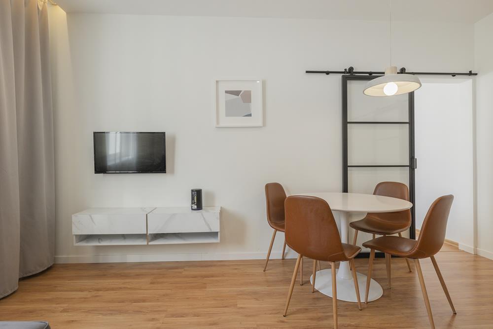 Duże 2 pokoje gotowe do zamieszkania. (3)