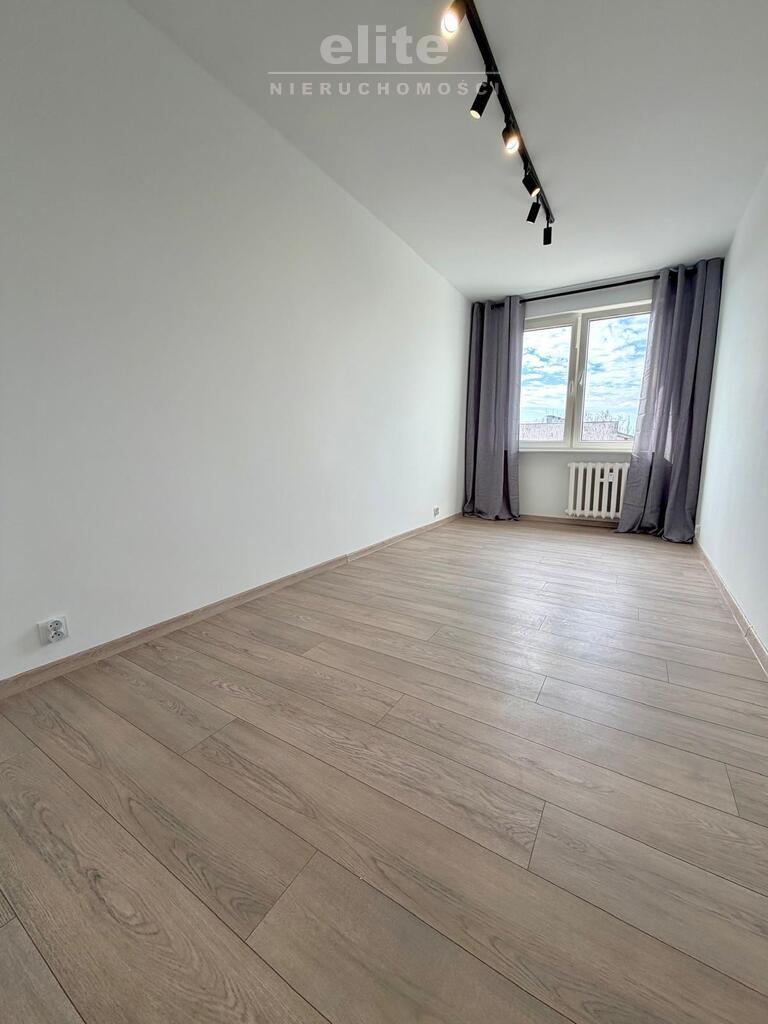 Pomorzany, 2 pokoje po generalnym remoncie (9)