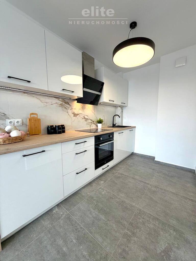 Pomorzany, 2 pokoje po generalnym remoncie (4)