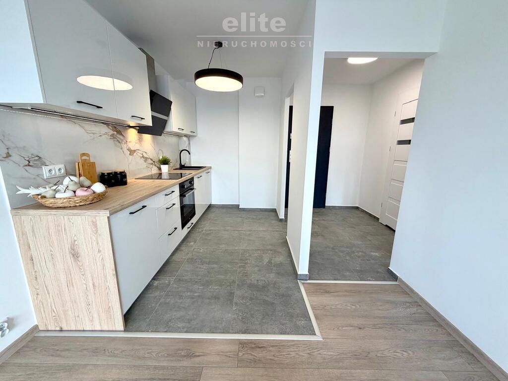 Pomorzany, 2 pokoje po generalnym remoncie (3)