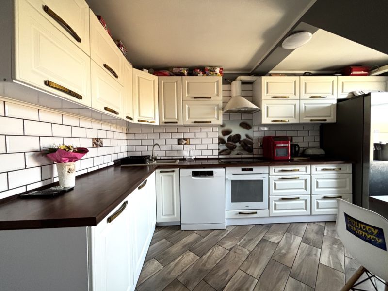 Dwupoziomowe mieszkanie 88m2/4pok.Police (1)