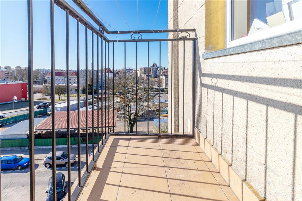 2-pok. mieszkanie, z balkonem ! (4)