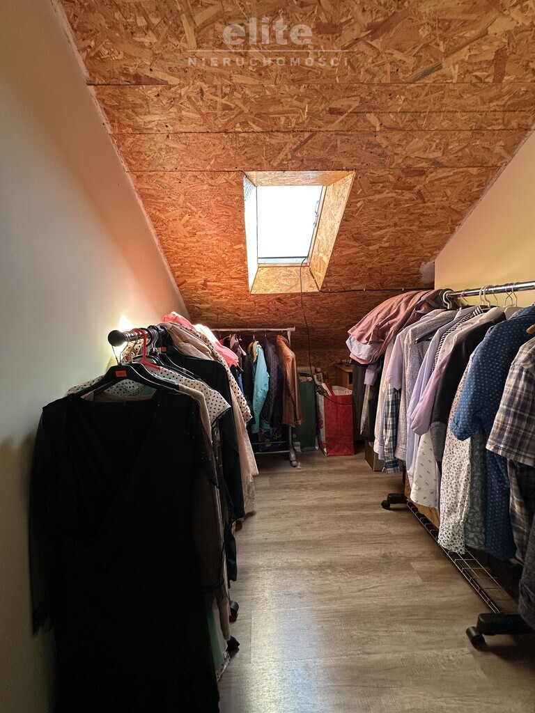 Stara Rudnica dom z antresolą piwnicą i garażem (27)